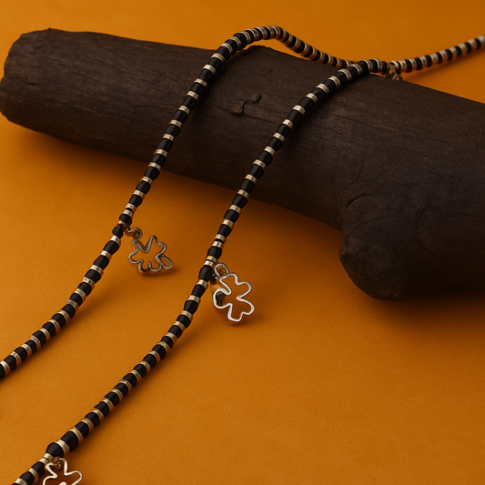 Silver Trinklet Black Beads Clove Anklet